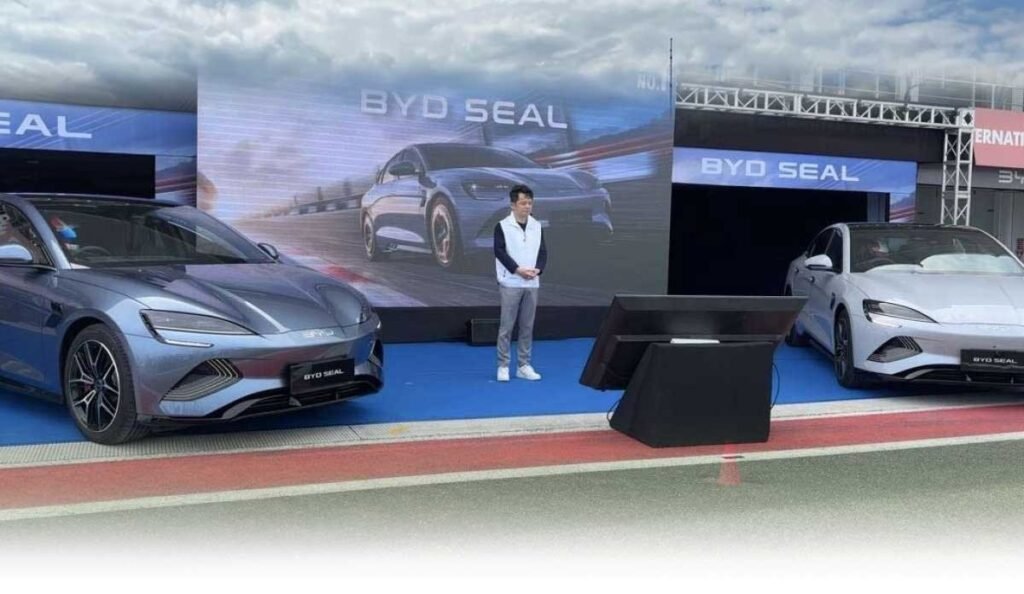 Ledakan Penjualan BYD Kuasai Pasar Mobil Listrik Indonesia 2025